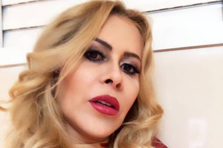 Nova Barbie? Joelma chama atenção na web ao se transformar em boneca