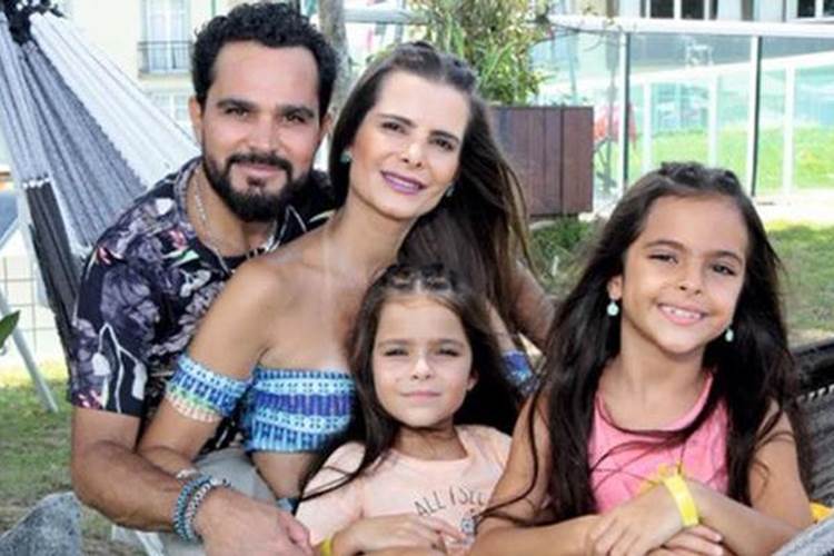 Sertanejo Luciano encerra o carnaval curtindo programa em família