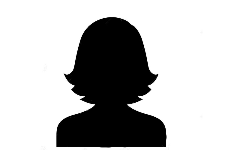 Atriz é criticada nas redes sociais após tatuagem