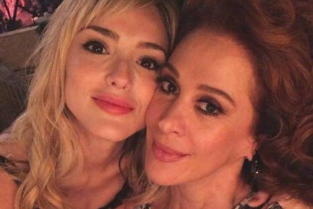 Isabelle Drummond e Claudia Raia