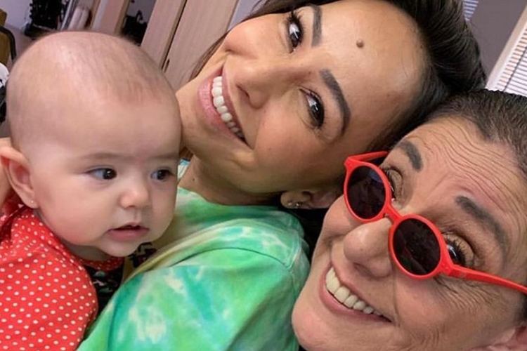 Fofura! Leda Nagle exibe Zoe vestida de coelhinha e encanta a web