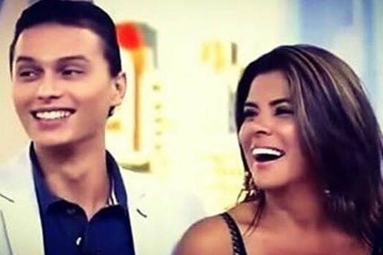 Mara Maravilha celebra cinco anos de namoro: “Meu anjo”