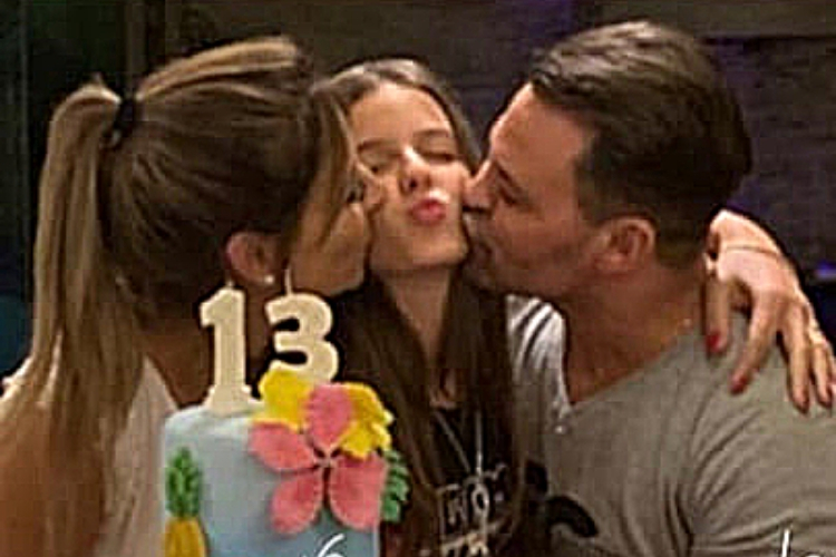 Com click ao lado dos pais, filha de Eduardo Costa emociona a web