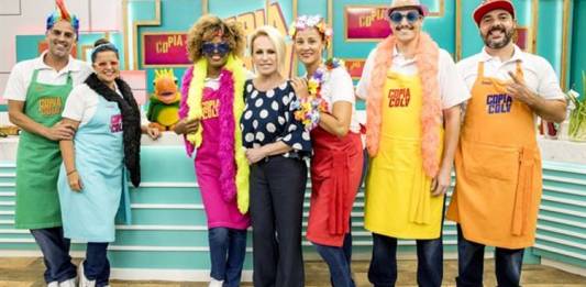 Participantes do Copia e Cola com Ana Maria (Globo/João Cotta)