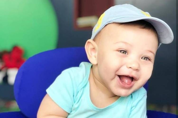 Andressa Suita baba por seu filho caçula: “Mamãe não tem maturidade”