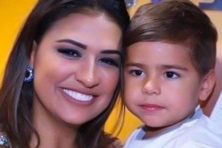 Filho de Simone se arrisca em brincadeira perigosa