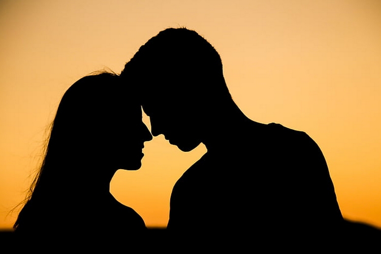 Aos 51 anos, atriz global faz revelação surpreendente sobre decisão de casamento com empresário