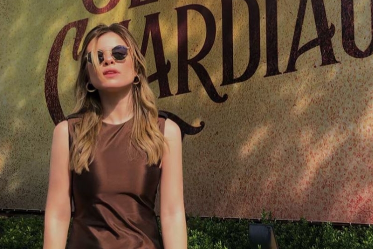 Filha de braço direito de Jair Bolsonaro faz sucesso dentro da Globo; conheça!