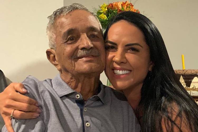 Graciele Lacerda homenageia o sogro e emociona