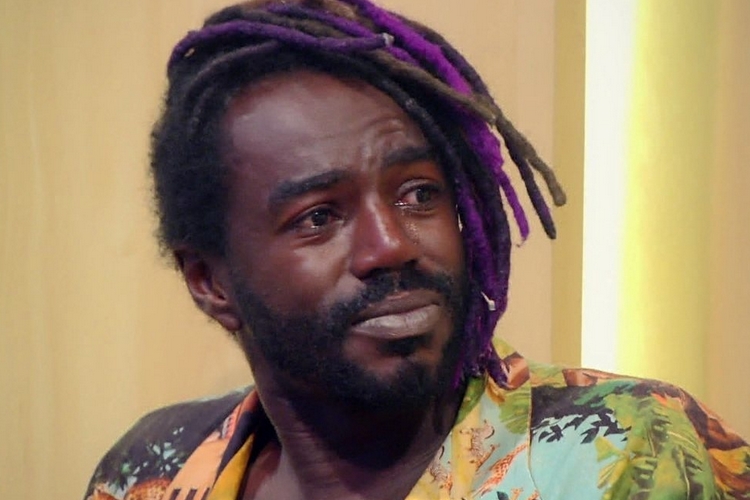 Jonathan Azevedo quebra o silêncio e revela situação após engravidar a própria amiga