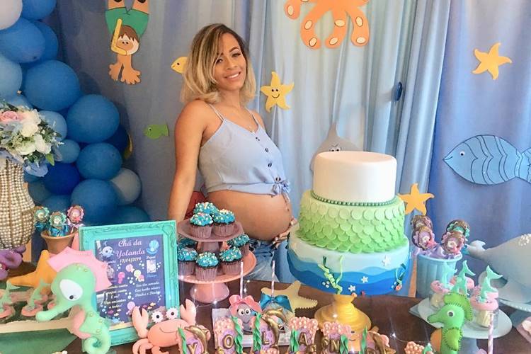 Filha de Juliana Diniz morre logo após o nascimento