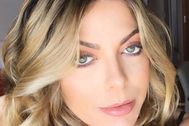 Separados? Sheila Mello compartilha click ao lado do ex, Fernando Scherer