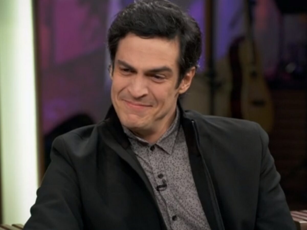 Mateus Solano abre o coração e revela grande sofrimento do passado - Portal  Área VIP