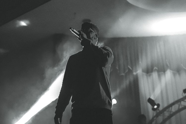 Cantor Silhueta/Reprodução