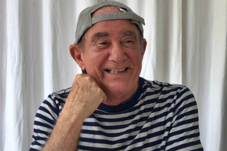 Renato Aragão, o eterno Didi, retorna à Globo e faz agradecimento a Luciano Huck: “Estava com saudades”