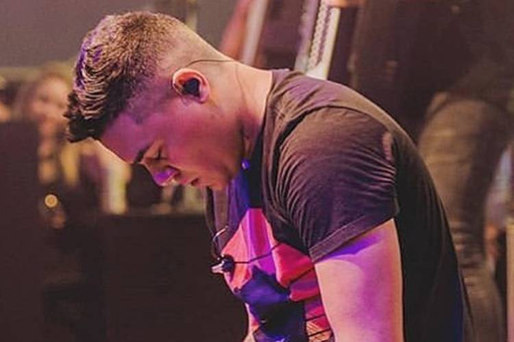 Sertanejo Felipe Araújo protagoniza barraco durante festa após o Prêmio Multishow