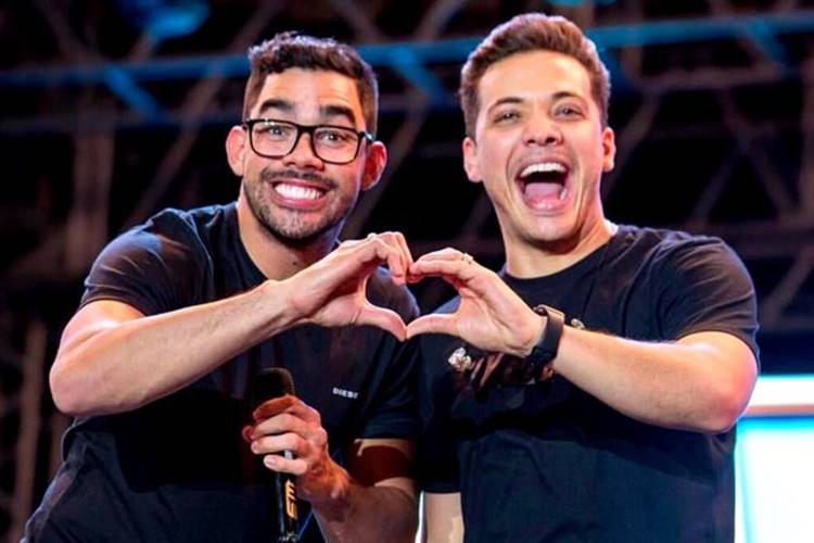 Durante show, Wesley Safadão faz emocionante homenagem a Gabriel Diniz