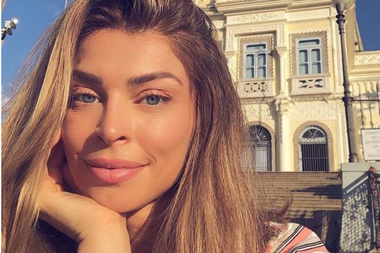Grazi Massafera encanta ao publicar registro raro ao lado da filha, Sophia