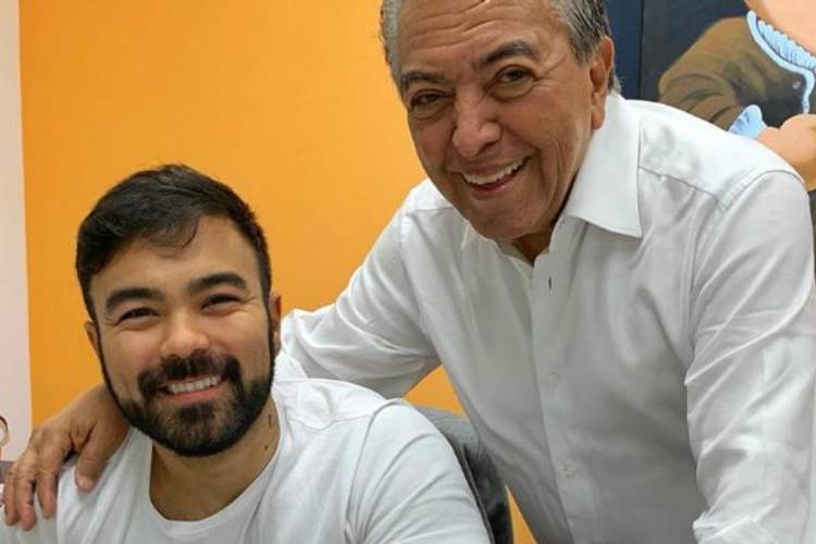 Mauricio de Souza e o filho Mauro Souza