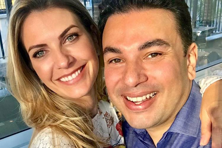 Robson Jassa celebra dois anos de casamento