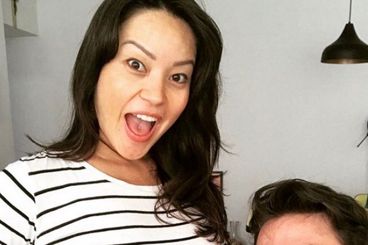 Geovanna Tominaga exibe rosto do filho, Gabriel, pela primeira vez e encanta internautas em click