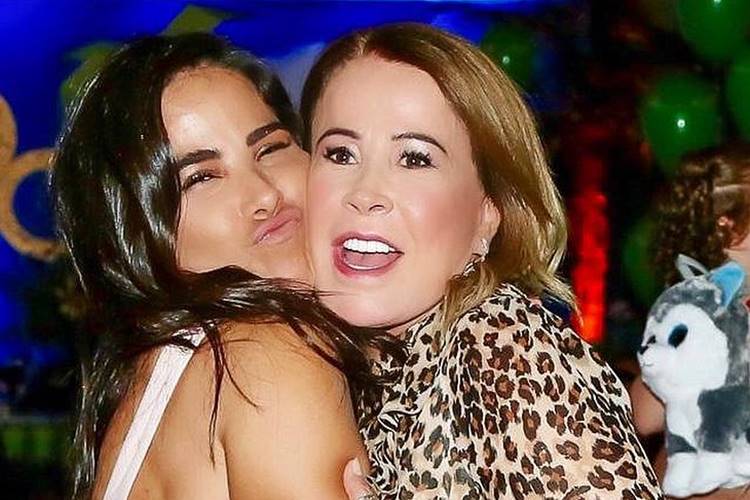 Zilu posta foto com Wanessa e Camilla após internauta dizer que