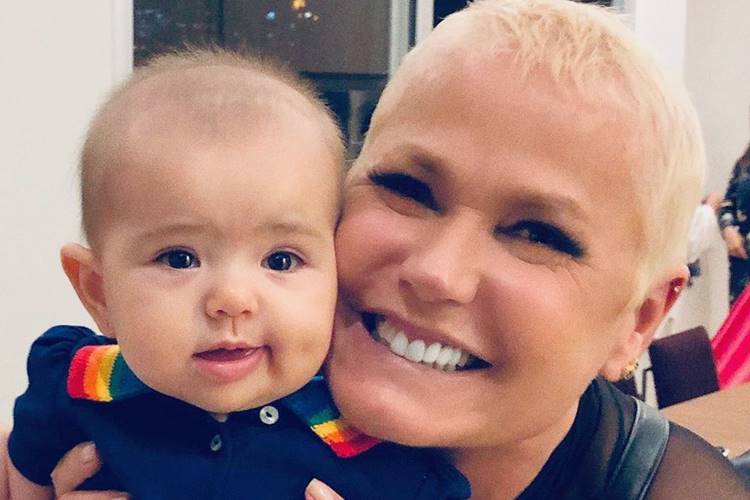 Após encontro com Zoe, Xuxa se derrete: “Como pode ser tão simpática?”