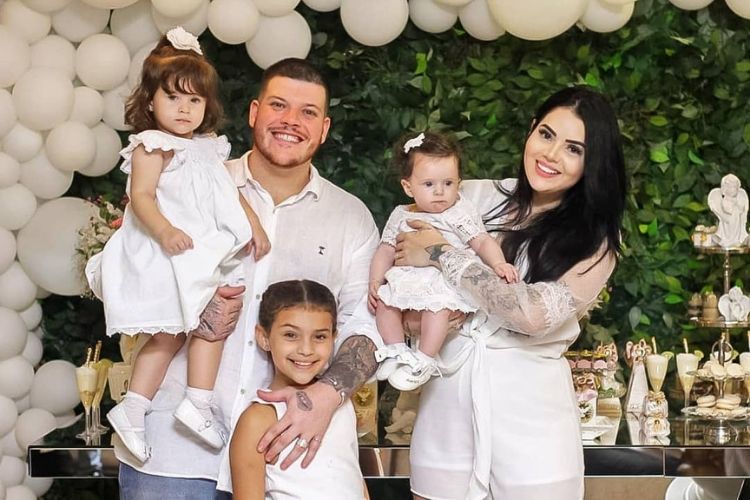 Ferrugem e a família/Reprodução Instagram