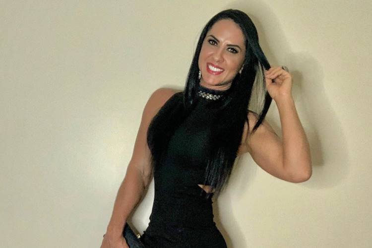 Companheira! Do palco, Graciele Lacerda se derrete por Zezé Di Camargo e Luciano