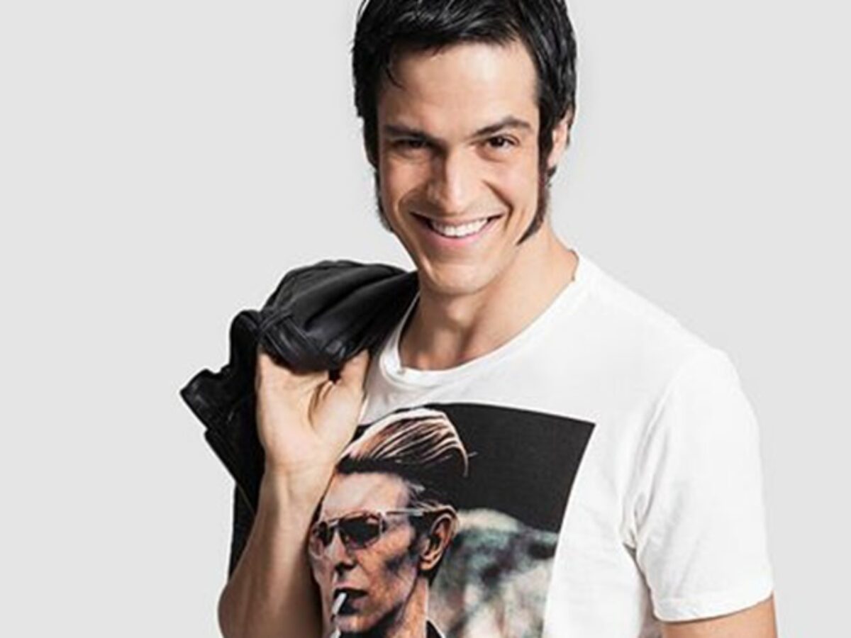 Mateus Solano chama atenção durante passeio - Portal Área VIP