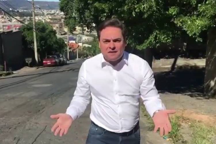Repórter da afiliada do SBT pede demissão após comentário racista: “Manifestação de solidariedade”