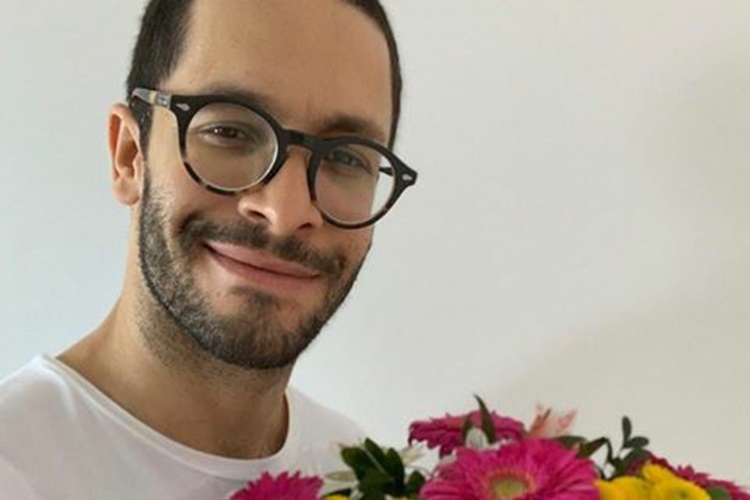Rainer Cadete faz post e deseja boa sorte a amiga Grazi Massafera