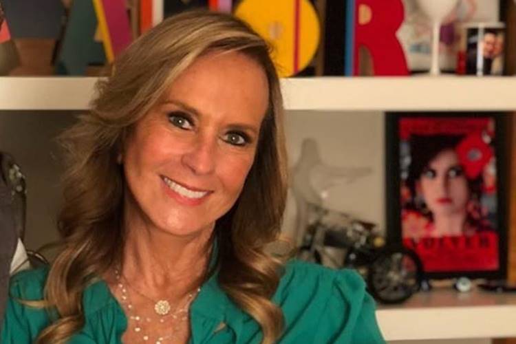 Helô Pinheiro encanta ao mostrar gargalhada da neta, Manuella