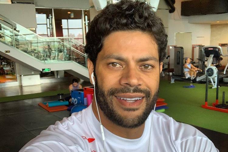 Jogador Hulk ofereceu nova quantia milionária à ex-mulher após exposição de caso com sobrinha