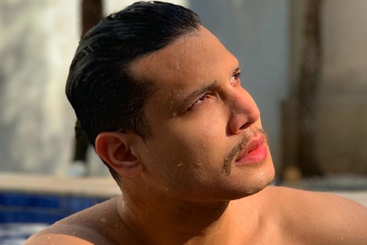 Israel Novaes gera climão e vira piada entre cantores sertanejos na web