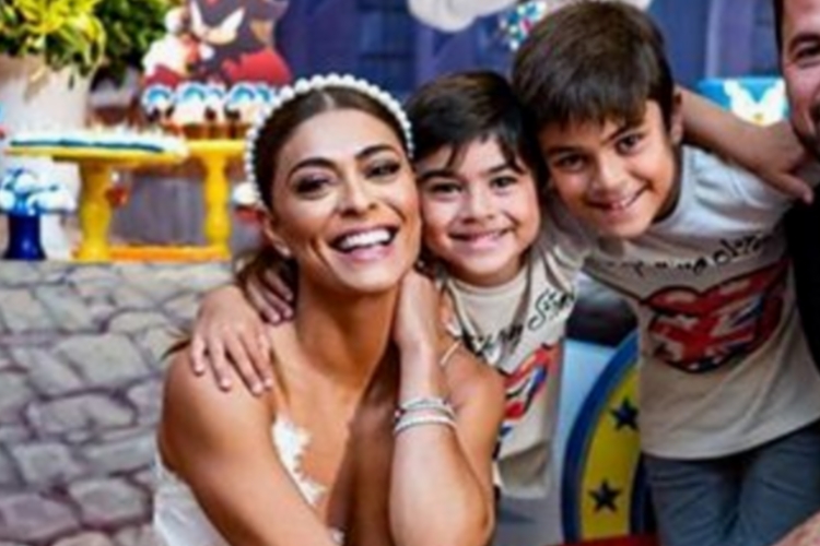 Em família! Juliana Paes posa agarradinha com os filhos e encanta com declaração