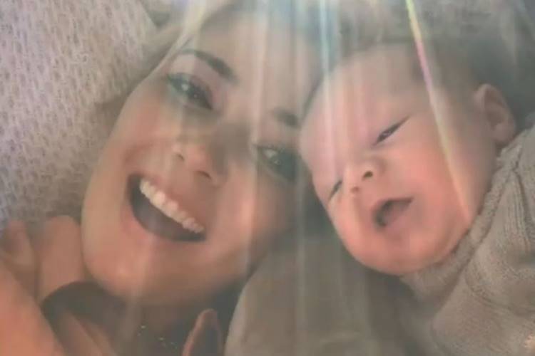 Fofura! Luiza Possi compartilha vídeo com vários momentos ao lado do filho