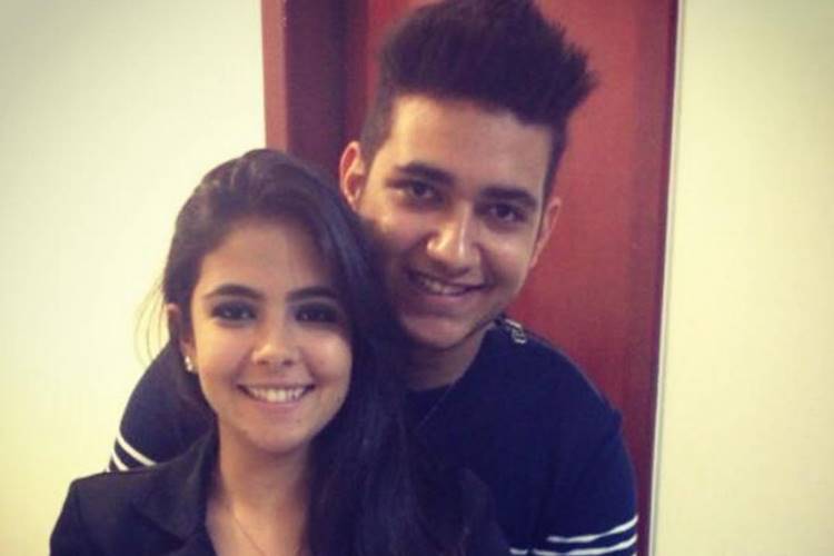 Namorada do sertanejo Juliano compartilha fotos do parto: “Seja bem vinda minha filha”
