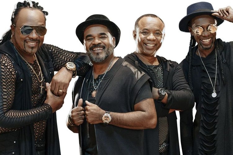 Vocalista do Negritude Jr. é diagnosticado com doença grave