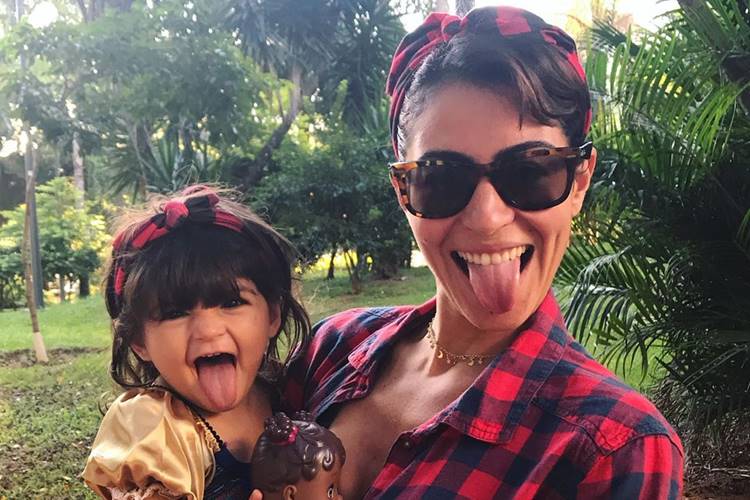 Carol Castro comemora dois anos da filha, Nina