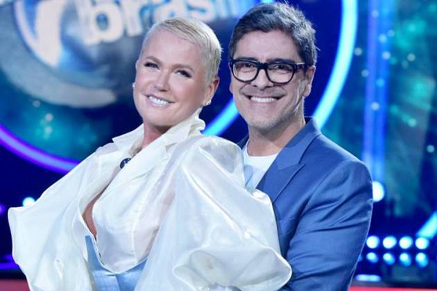 Xuxa e Junno Xuxa e Junno (Blad Meneghel/Record TV)