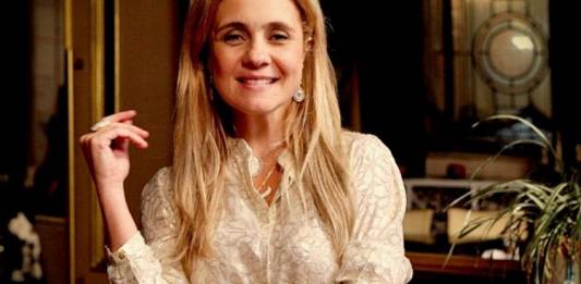 Adriana Esteves, a Carminha de Avenida Brasil - Reprodução: Divulgação TV Globo