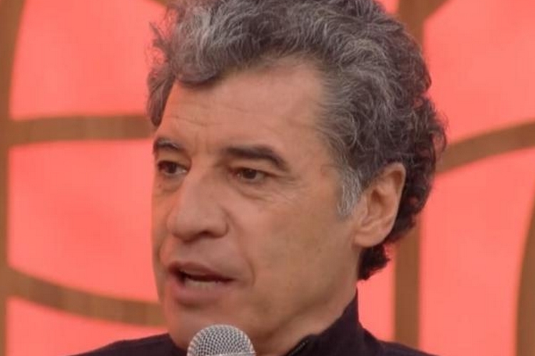 Ao vivo no ‘Encontro’, Paulo Betti fala de superação após morte familiar e lamenta perda: “Difícil”