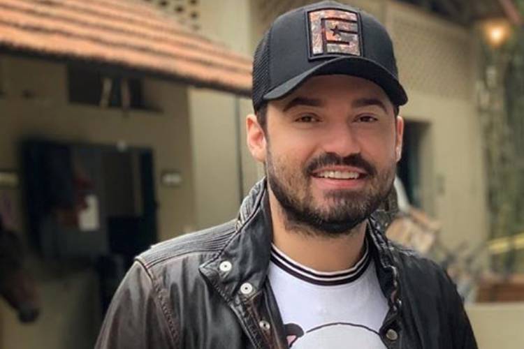 Sertanejo Fernando encanta ao postar click raro ao lado da filha caçula