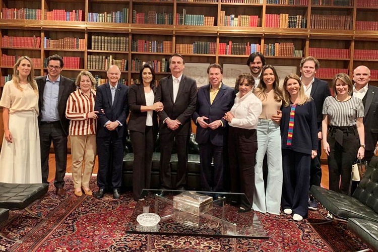 Presidente Bolsonaro janta com Silvio Santos e Edir Macedo