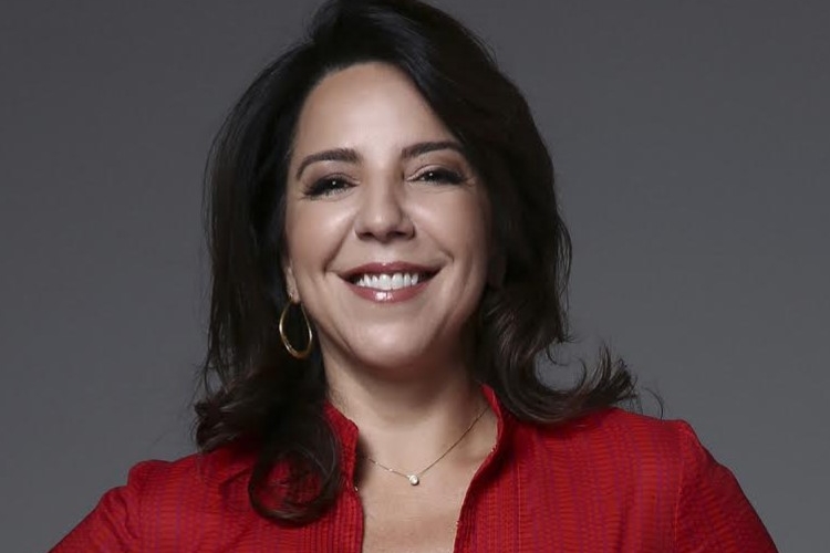 Demitida da Record, Luciana Liviero expõe segredo do canal