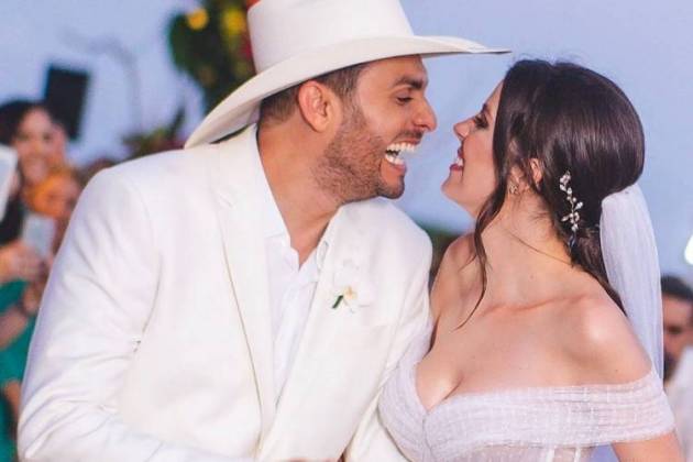 Mano Walter e Débora Silva