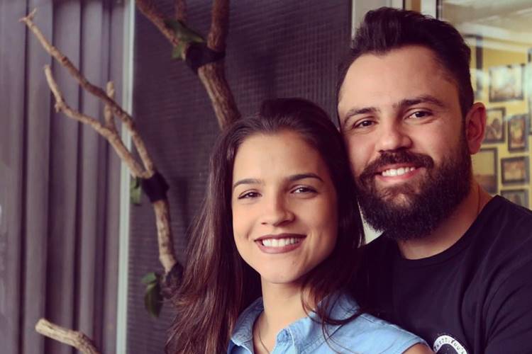 EMILLY ENTREVISTA FLAY  TOPZERA SERTANEJO 