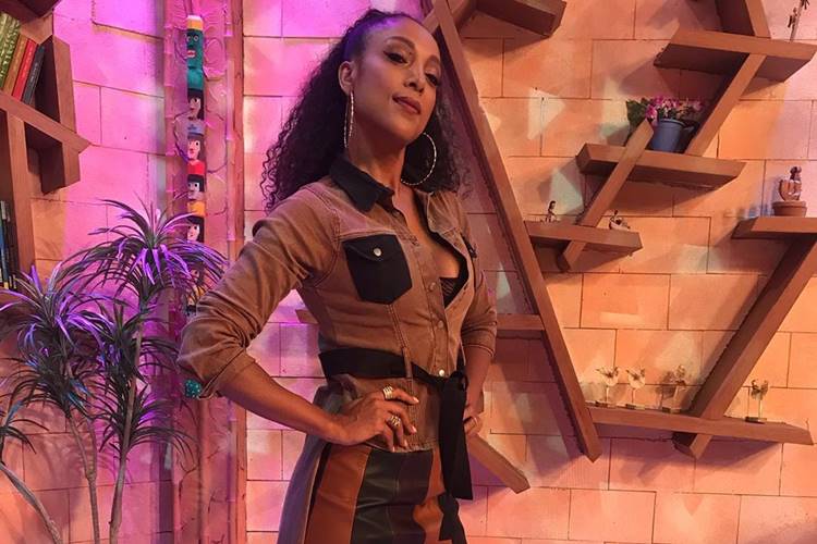 Negra Li diz ter sido vítima de preconceito e relembra episódio desagradável