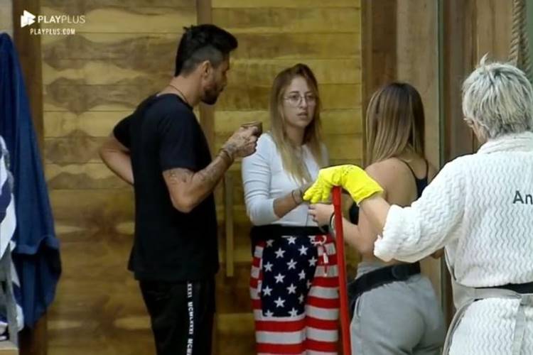 A Fazenda 11: Peões levam nova punição